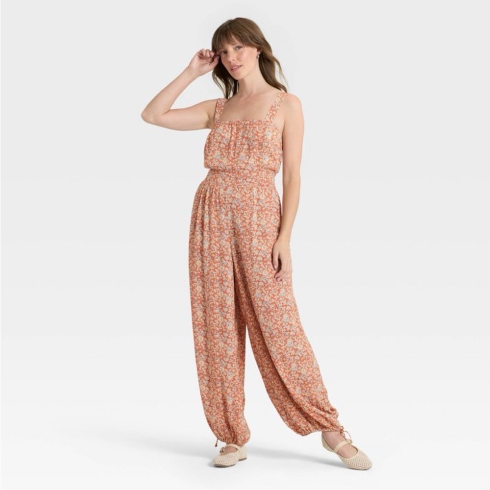 NWT Universal Thread size M jumpsuit